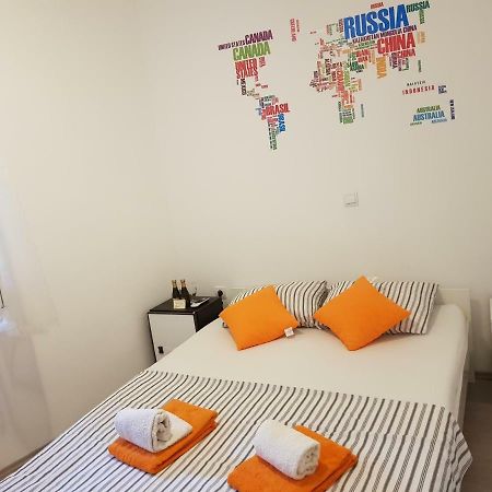 Micro Rooms Šibenik Esterno foto