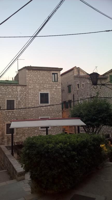 Micro Rooms Šibenik Esterno foto