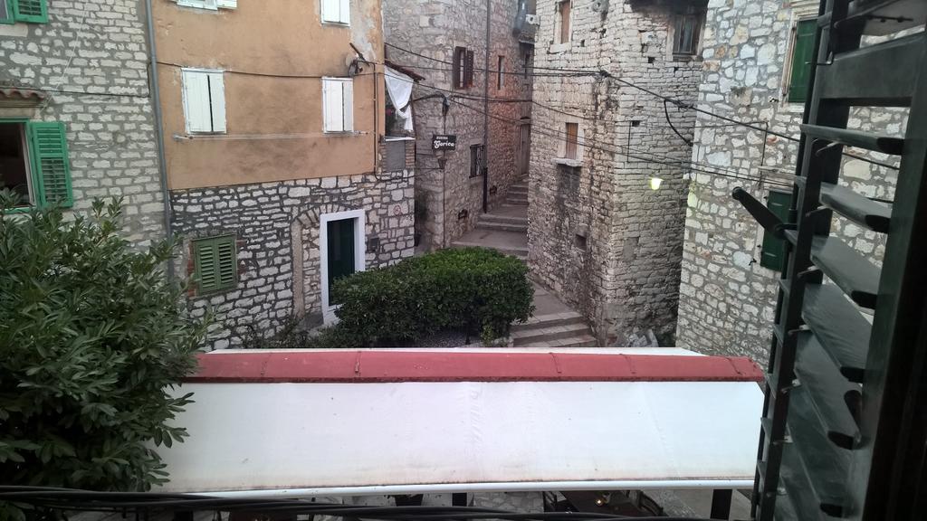 Micro Rooms Šibenik Esterno foto