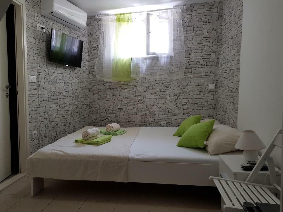 Micro Rooms Šibenik Esterno foto